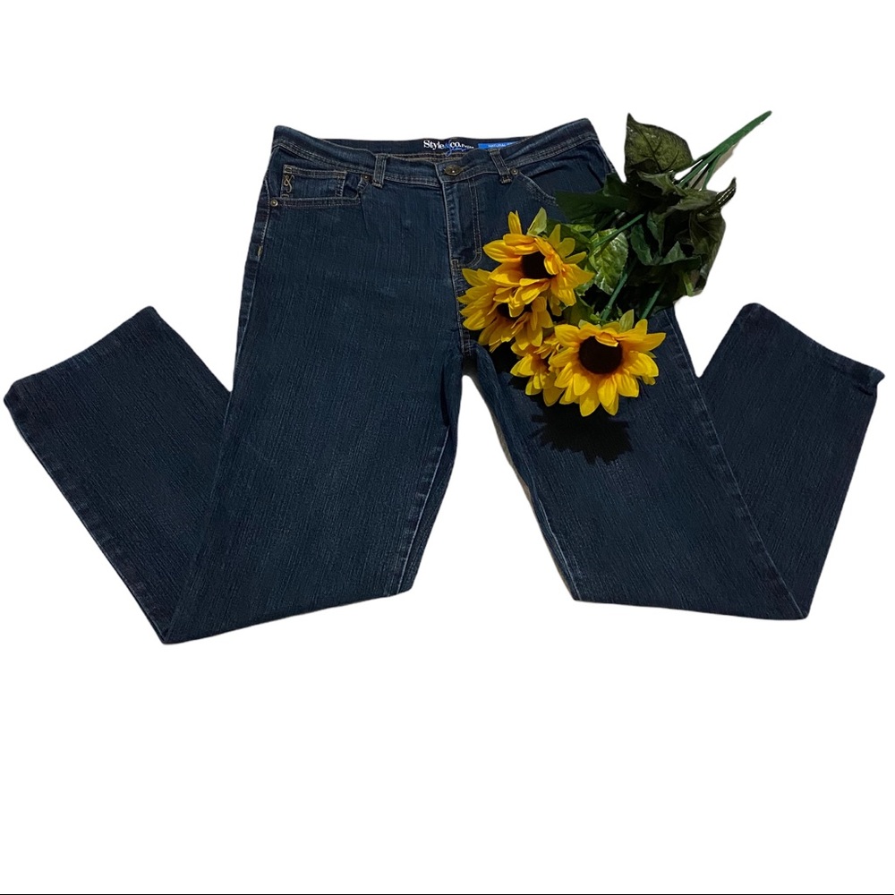 Style & Co. Petite Natural Fit Jeans Dark Wash Denim Blue Jeans Size 10 Petite